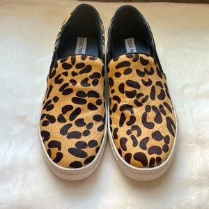 NWOT Steve Madden Leopard Slip-Ons